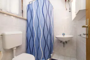 Holiday apartment with sea view - Image 2