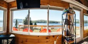 Lakefront Stunning Home, only 30 min to Sugarloaf! - Image 2