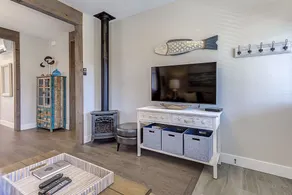 Seabrook Resting Beach | Hot Tub, Pet Friendly 2BR | Sleeps 4, The Croft - Image 2