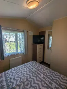 Cabin Sleeps 8 - Pools Parking Pets - Image 5