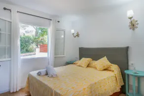 Villa Herdain, drei Schlafzimmer, Klimaanlage, Pool, sehr nah am Strand - Image 5
