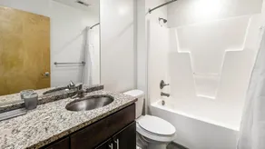 Landing at Hopper Lofts - 1 Bedroom in Manchester - Image 5