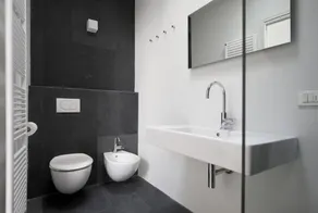 Apartment with breathtaking view over the lake, no car needed - Image 2