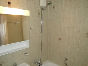 2 Room, Kitchen, South Balcony, Pool, Covered Parking In Quiet Täsch (zermatt) - Image 4