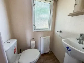 Beautiful Caravan With Decking And Wifi At Azure Sea, Suffolk Ref 32025Az - Image 2