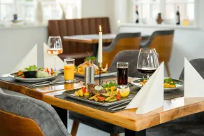 Roca Restaurant und Hotel - Image 2