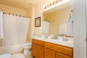 Super COZY 4 bdr home w beautiful gazebo terrace!! - Image 4