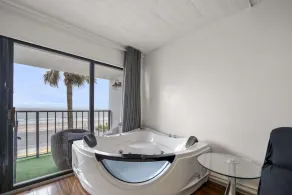 Bello condominio con vista al mar, jacuzzi interno - Image 2