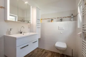 Pure Baltic Sea exhilaration, because this vacation apartment is only 30m from the sea. - Image 3