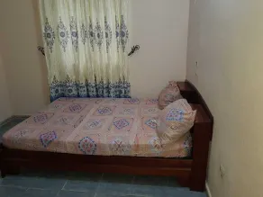 Furnished, air-conditioned apartment with private terrace - Image 3