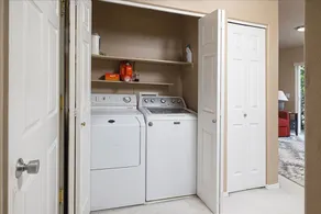 Contemporary Turnagain Townhome - Image 2