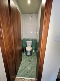 xModern skidlägenhet, delad inomhuspool - Image 5