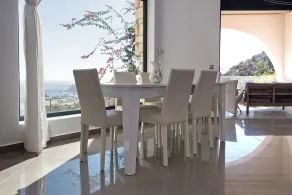 EVILIA LUXURY VILLA - Image 4