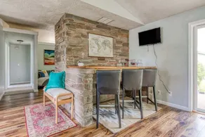 Monmouth Family Retreat - Pet Friendly, Play Areas, Hot Tub, Game Room - Image 3