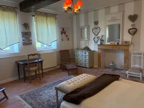 Family-Friendly Gîte with Large Terrace, Playground, and Trampoline in Countryside - Image 5