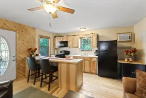 Cabin in the woods - Image 5