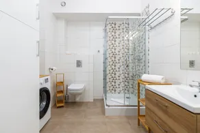 Spacious Apartment | Balcony, Parking, 400 m to the Beach - Image 3