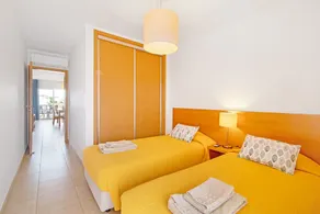Costa Cabanas 62 - Image 4