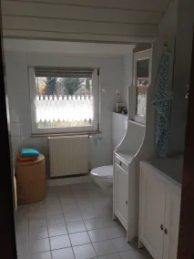 Schöne Dachwohnung mit Klimaanlage in der Tiergartensiedlung - Image 2