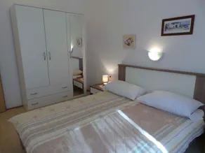 Ferienwohnung Mit Terasse und Klimaanlage - Image 4