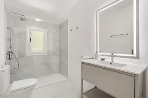 Luxusvilla mit Pool, Whirlpool und Meerblick und 5 Minuten zu Fuß zum Geschäft / Restaurants - Image 4