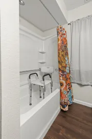 The Guest House - Image 5