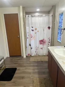 3-bedroom vacation home just 5 minutes to Lake Gaston - Image 4