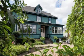 The August House - Image 5