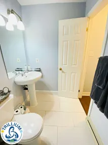Cozy Studio Loft with 2 Baths Next to Slopes - Image 5