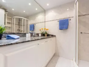 International by Interhome - Image 2