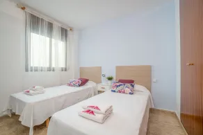 Luxurious Apartment in Empuriabrava with Sea View - Image 2