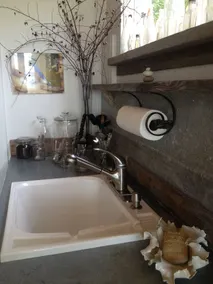 Vashon Island Loft  & Beach - Pet Friendly - Image 2