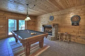 Trout Haven | Creekfront + Hot Tub + Fishing - Image 3