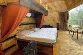 Lake view Dome Sleeps 6 -Hot tub -Fireplace - Image 5