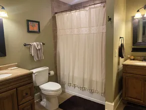 Updated 4 bed/3 bath home within walking distance to CU's campus & Death Valley - Image 3