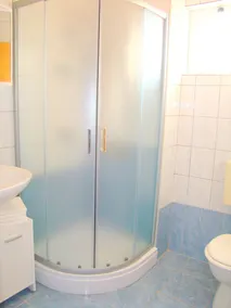 Two bedroom apartment near the city center and the sea - Image 2