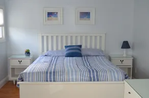Large 5 Bed Central AC Scarborough House: Wetbar, Bikes, Kayaks & Backyard Oasis - Image 3