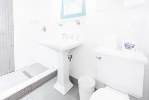 Rehoboth Beach pet friendly hot tub Canalside Inn - Image 3