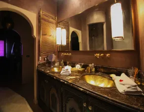 Marrakech house for 10 people, playground, 20 m swimming pool, hammam, wifi. - Image 4