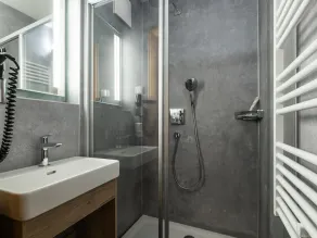 Spacious apartment at the slopes with balcony - Image 3