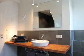 REBHAUS Ferienwohnung Winzergarten - Image 3