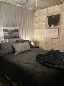THE BURROW Dugout - Image 4