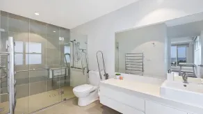 WARRALONG - STUNNING VIEWS, SHORT WALK TO NORTH AVOCA BEACH - Image 2