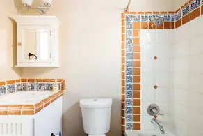 The Orange House at el Barrio Viejo - Image 2