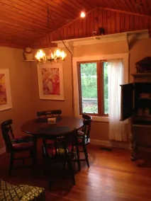 Saugatuck/Douglas Cozy Cottage Walking Distance To Town, 1 Mile To Lake Michigan - Image 5