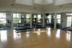LOOK Luxury Pirates Cove OBX Penthouse 3/2 Home near Beach & Free 25' Boatslip - Image 2