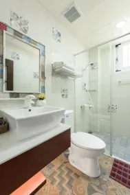 Luna's House - Image 4