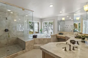 Beautiful 3500sf Lake Tahoe Home W/ Open Layout - Image 3