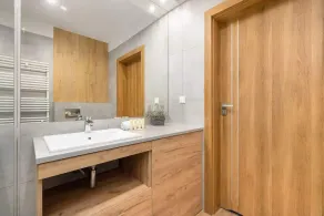 Park Apartamenty Mariacka Szczecin z Parkingiem by Noclegi Renters - Image 3