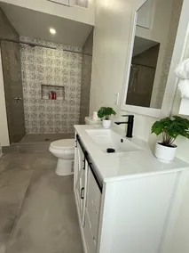 Historic Downtown New Orleans Loft 2 Minute Walk to French Quarter 2A - Image 4